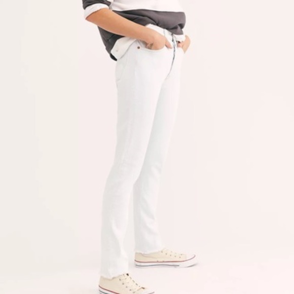 NWT Levi's 501 Premium Skinny Jeans - Picture 2 of 9